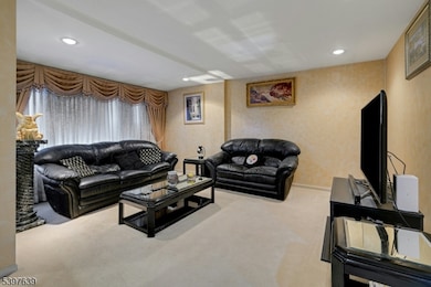 38 Klinger Rd, East Hanover, NJ 07936 - photo 5