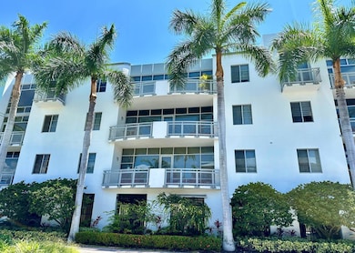 335 SE 6th Ave unit 210, Delray Beach, FL 33483 - photo 2