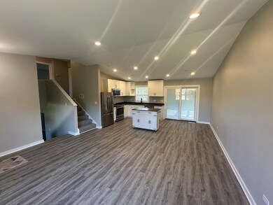 1301 Lizabeth Ln, Waukegan, IL 60087 - photo 4