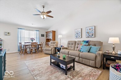 4930 Dunlin Dr, Indianapolis, IN 46235 - photo 4