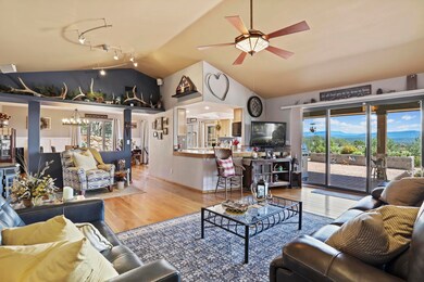 Living Room (1)