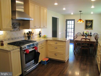 3901 Roberts Ln, Arlington, VA 22207 - photo 6