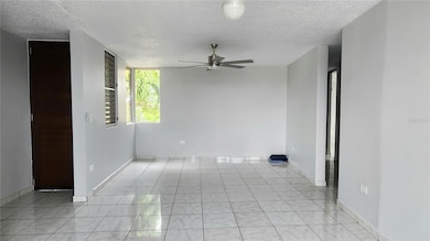 Apt. G-5 Paseo Rio Hondo Cond, Toa Baja, PR 00949 - photo 3