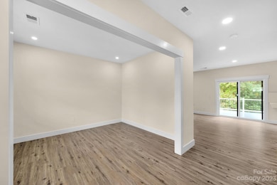 4012 Hereford Ln, Dallas, NC 28034 - photo 6