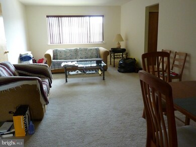 310 Cynthia Ct unit 1, Princeton, NJ 08540 - photo 3