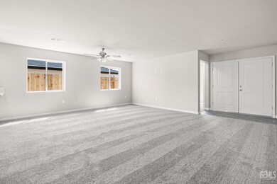 709 Merengue St, Bakersfield, CA 93306 - photo 7