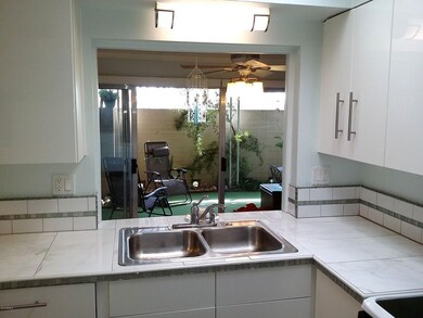 10910 W Santa fe Dr, Sun City, AZ 85351 - photo 2