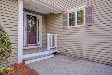 38 Overlook Cir, Hudson, NH 03051 - photo 3