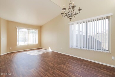 002-Living_Room-2228361-small