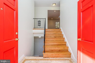 12126 Stirrup Rd, Reston, VA 20191 - photo 2