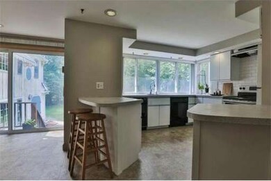 10 Eastern Ave, Burlington, MA 01803 - photo 7