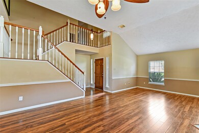 1511 Regency Ct, Friendswood, TX 77546 - photo 6