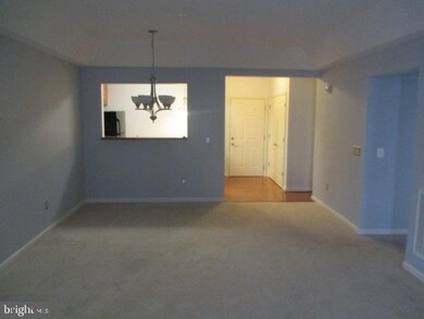 8609 Wintergreen Ct unit 208, Odenton, MD 21113 - photo 4