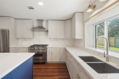 1419 Farr St, Waller, TX 77484 - photo 5