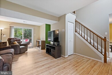 6847 Littlewood Ct, Sykesville, MD 21784 - photo 4