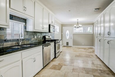 1006 Northwood St, Houston, TX 77009 - photo 5