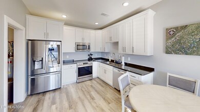 114-B-E-Harbor-View-Ln-LaFollette-TN-377