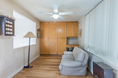 25847 Mcbean Pkwy unit 25, Valencia, CA 91355 - photo 5