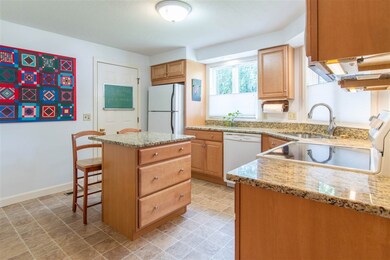 57 Walden Pond Dr, Nashua, NH 03064 - photo 4