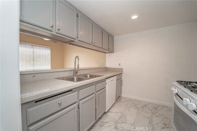 153 S Wilmington Ave unit J, Compton, CA 90220 - photo 6