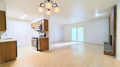 4400 Hemingway Dr unit 112, Oklahoma City, OK 73118 - photo 3