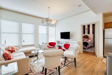 2-web-or-mls-201 Settlers Trace Blvd 440