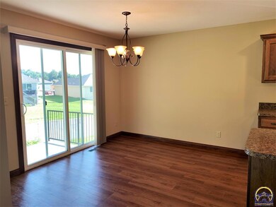 6013 SW 44th St, Topeka, KS 66610 - photo 7