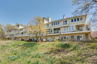 18418 Dunecrest Dr 7 New-large-002-4-A C
