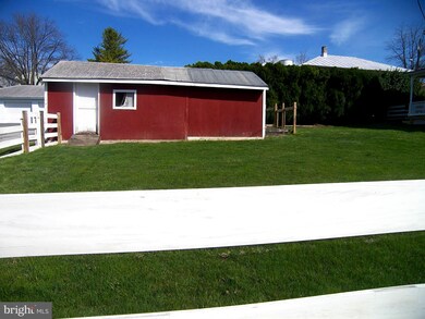 301 E Thomas St, Union Bridge, MD 21791 - photo 3