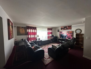 2739 W Glenlake Ave unit 1W, Chicago, IL 60659 - photo 2