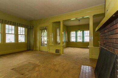 2122 California St, Cedar Falls, IA 50613 - photo 4