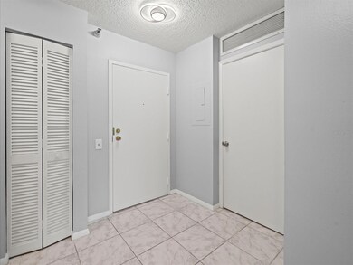 Crystal Bay at Feather Sound unit B210, Clearwater, FL 33762 - photo 5