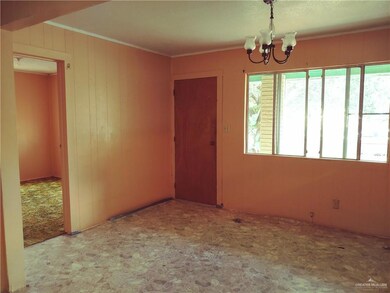 318 S 24th St, Donna, TX 78537 - photo 2