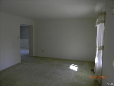 126 Pocono View Dr, Saylorsburg, PA 18353 - photo 5