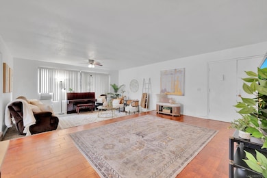 8532 Carlton Oaks Dr, Santee, CA 92071 - photo 3