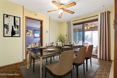 35-web-or-mls-109WoodmanRd_14_DR_VS