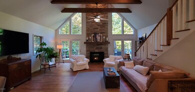 137 Bluestone Cir, Milford, PA 18337 - photo 2