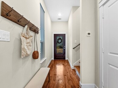 610 Hawthorn Grove Ln, Houston, TX 77009 - photo 4