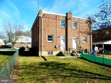 223 Evergreen Ave, Folsom, PA 19033 - photo 4