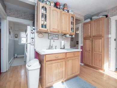 14 Fowler St, Salem, MA 01970 - photo 4