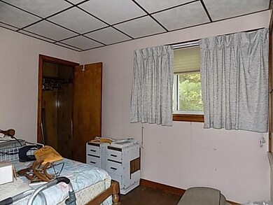 918 36th St, Vandergrift, PA 15690 - photo 5