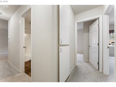 Corbanc Condiminums unit 202, Portland, OR 97239 - photo 3