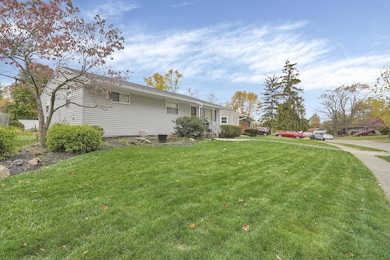 329 E Clearview Ave, Worthington, OH 43085 - photo 3