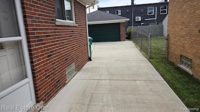 17050 Stricker Ave, Eastpointe, MI 48021 - photo 2