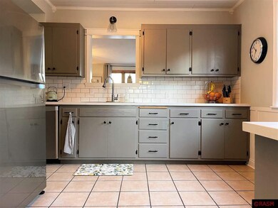 1337 N 5th St, Mankato, MN 56001 - photo 4