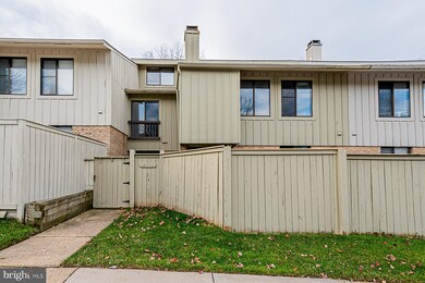 10916 Trotting Ridge Way, Columbia, MD 21044 - photo 2