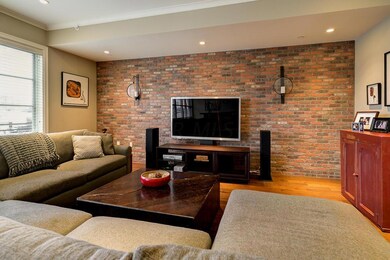 1475_w_3rd_ave_203-19