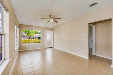 2523 Trailwood Dr, Cantonment, FL 32533 - photo 4