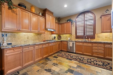 6331 Via Stasera, Palm Desert, CA 92260 - photo 2