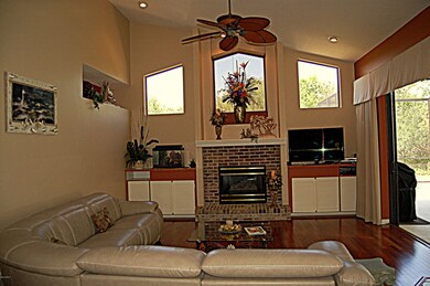 Fam Rm w/Fireplace